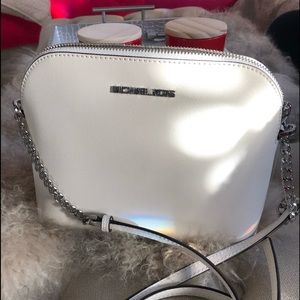 Michael Kors Bag " Cindy " Crossbody White Silver